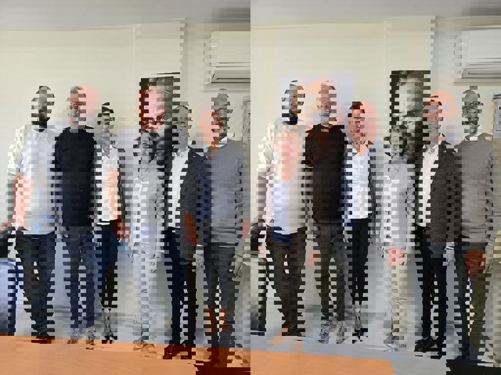 İstanubul Diş Hekimleri Odasına Ziyaret - disheksen